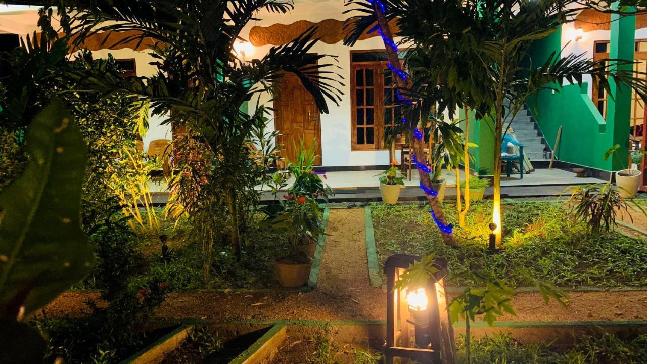 Sigiri Starwing Villa Sigiriya Exteriér fotografie